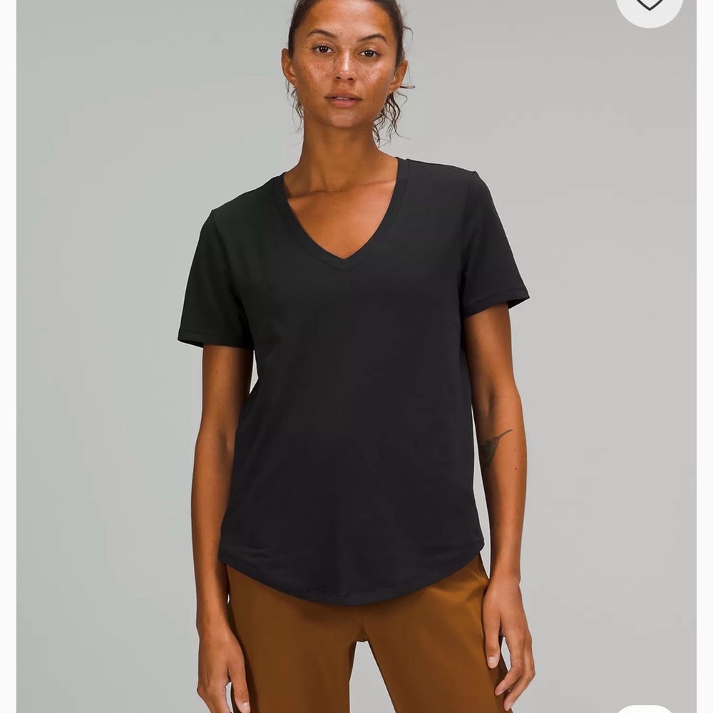 Lululemon Athletica Black V-Neck Love T Short Sleeve Tee